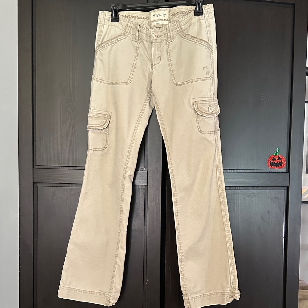 Y2K Abercrombie & Fitch Light Khaki Cargo Pants, utility low rise